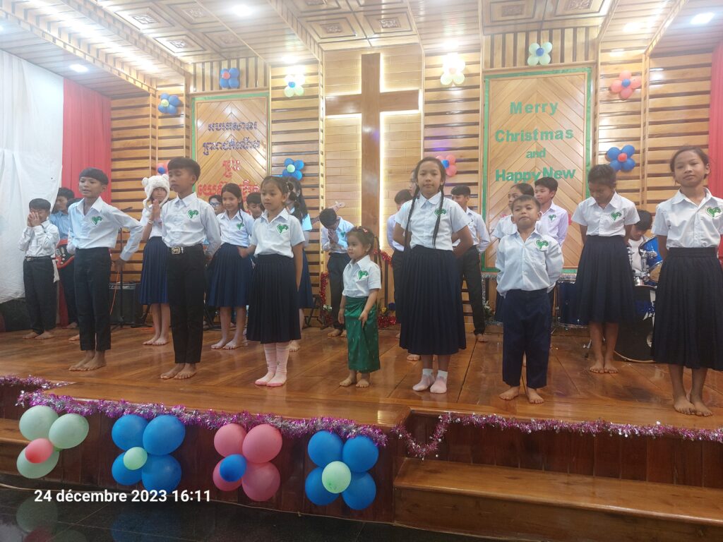 The little orphans sing